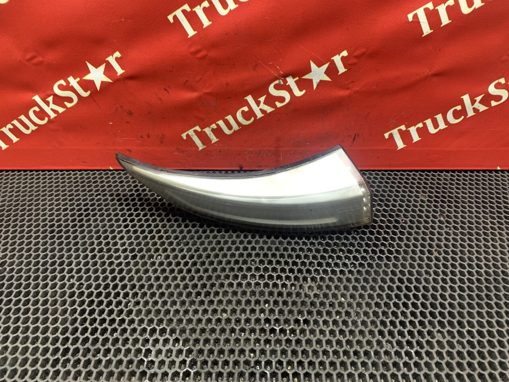 Указатель поворота правый 2017г