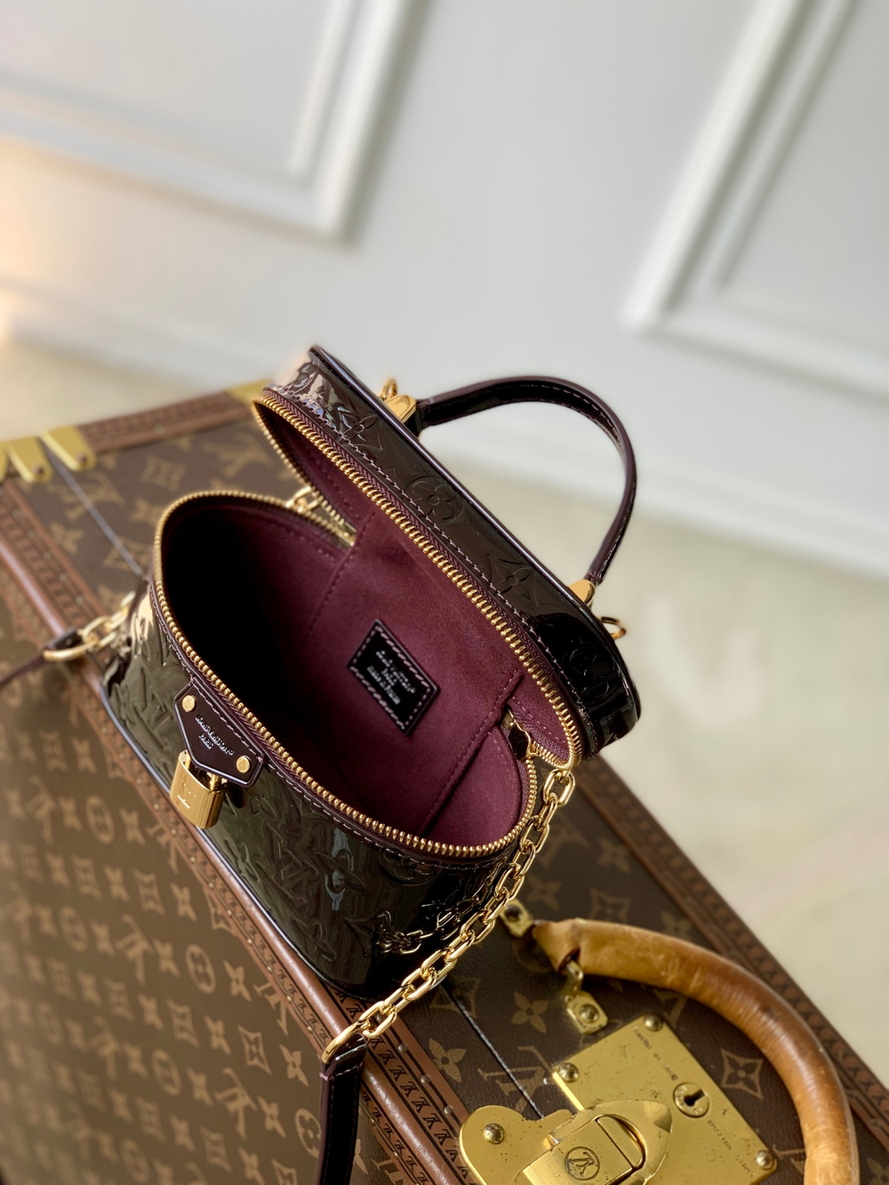 Louis Vuitton Vanity Chain Pouch