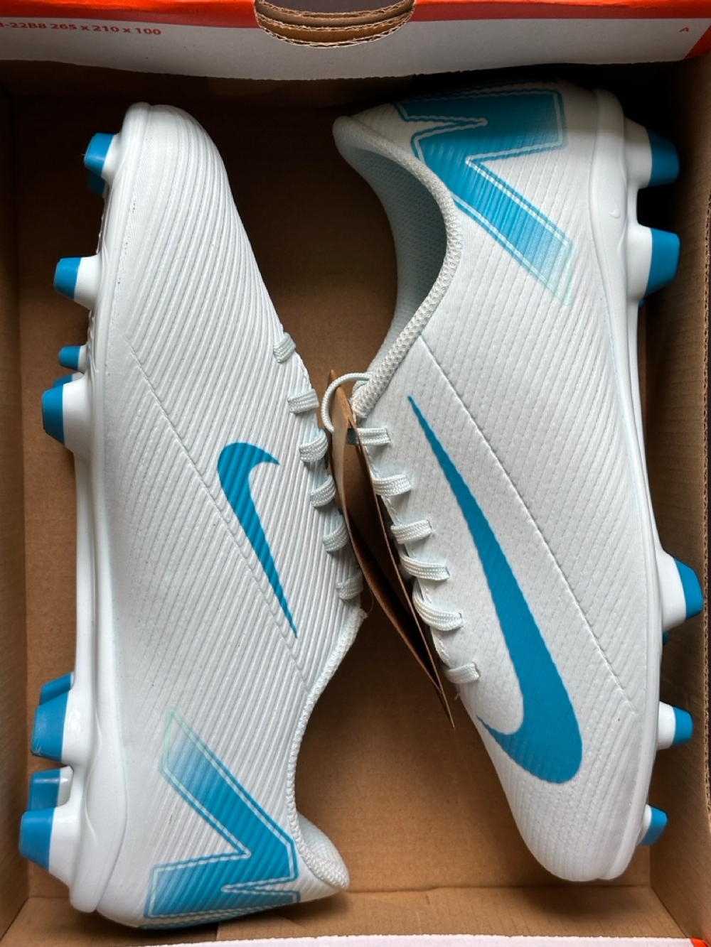 Nike futsal junior hotsell