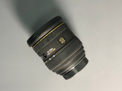 Sigma 24-70mm f/2.8 Sony A