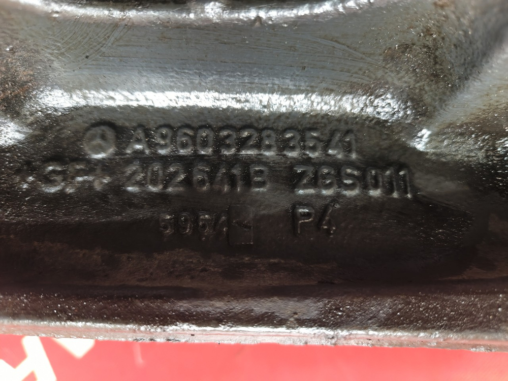 Кронштейн пневморессоры правый 2019г.