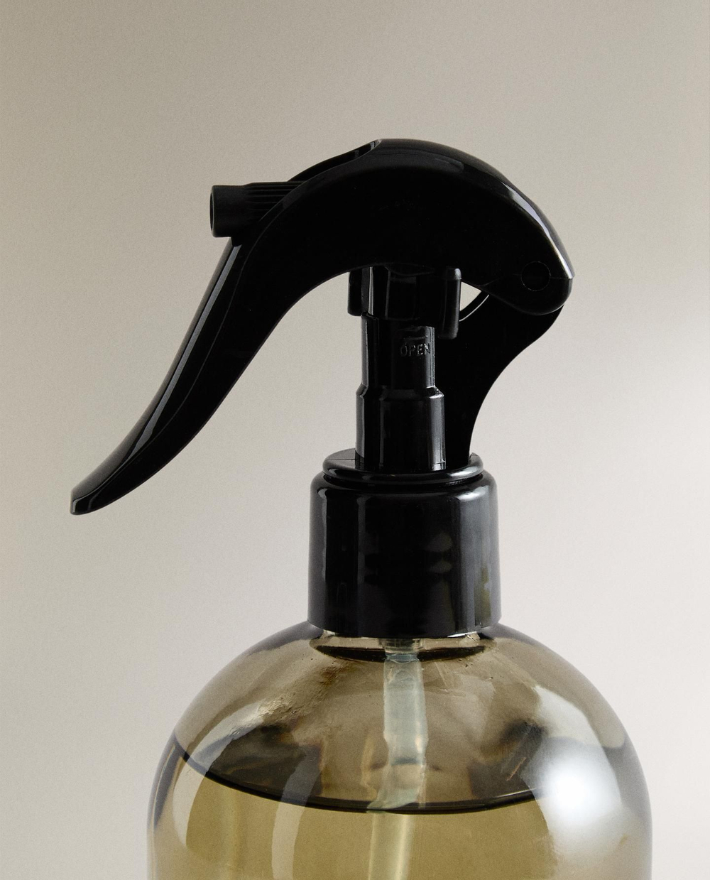 Zara Home - Спрей для придания цвета янтарю и рубину, 230 мл