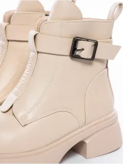 Зимние ботинки на высокой платформе