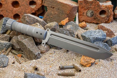 Нож выживания Survivalist Z D2 TacWash Serrated Grey