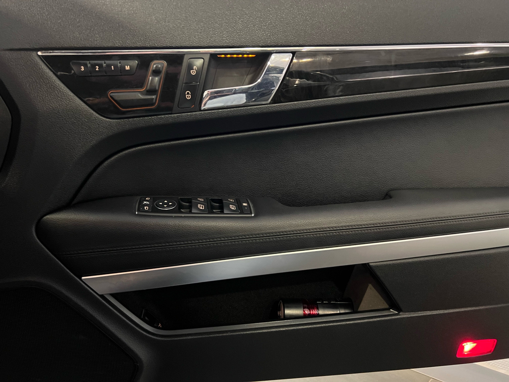 Mercedes-Benz E-Class, 2012 год