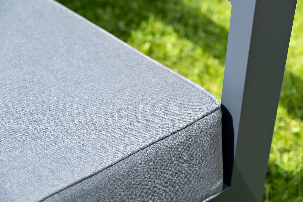 "Гранада" лаунж-зона из алюминия со столиком из HPL