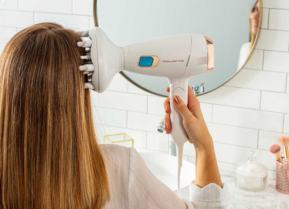 Фен для волос с функцией массажа Scalp Care Rowenta Ultimate Experience CV9240F0