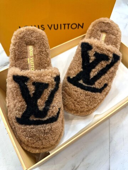 Тапочки Louis Vuitton