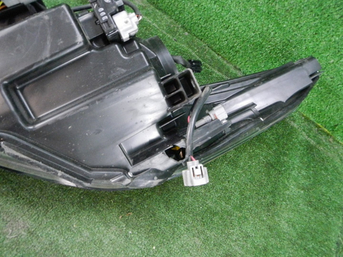 Фара правая Toyota Highlander 3 U50 (2016-2019) галоген