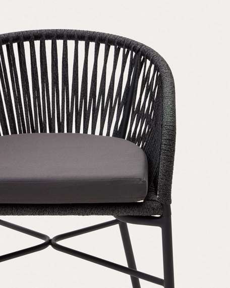 Полубарный стул Yanet черный