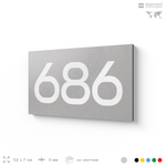 Номер на дверь 686, табличка на дверь для офиса, квартиры, кабинета, аудитории, склада, серая 120х70 мм, Айдентика Технолоджи