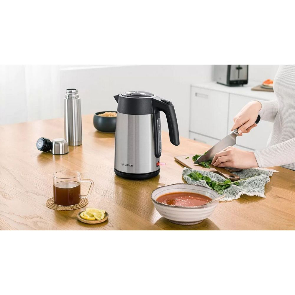 Чайник электрический BOSCH TWK7L460, 2400 Вт, 1.7 л, металл, фильтр от накипи, автоотключение, стальной/черный