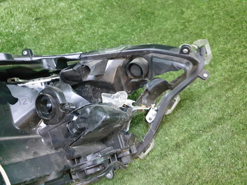 Битая Фара левая Toyota RAV4 5 XA50 (2018-н.в.) LED