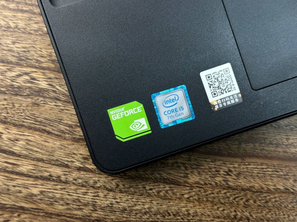 15.6" Ноутбук Lenovo Thinkpad E570 (1920x1080, Intel Core i5-7200U, RAM 8ГБ, SSD 256ГБ, NVIDIA GeForce 940MX, Win 10 Pro)