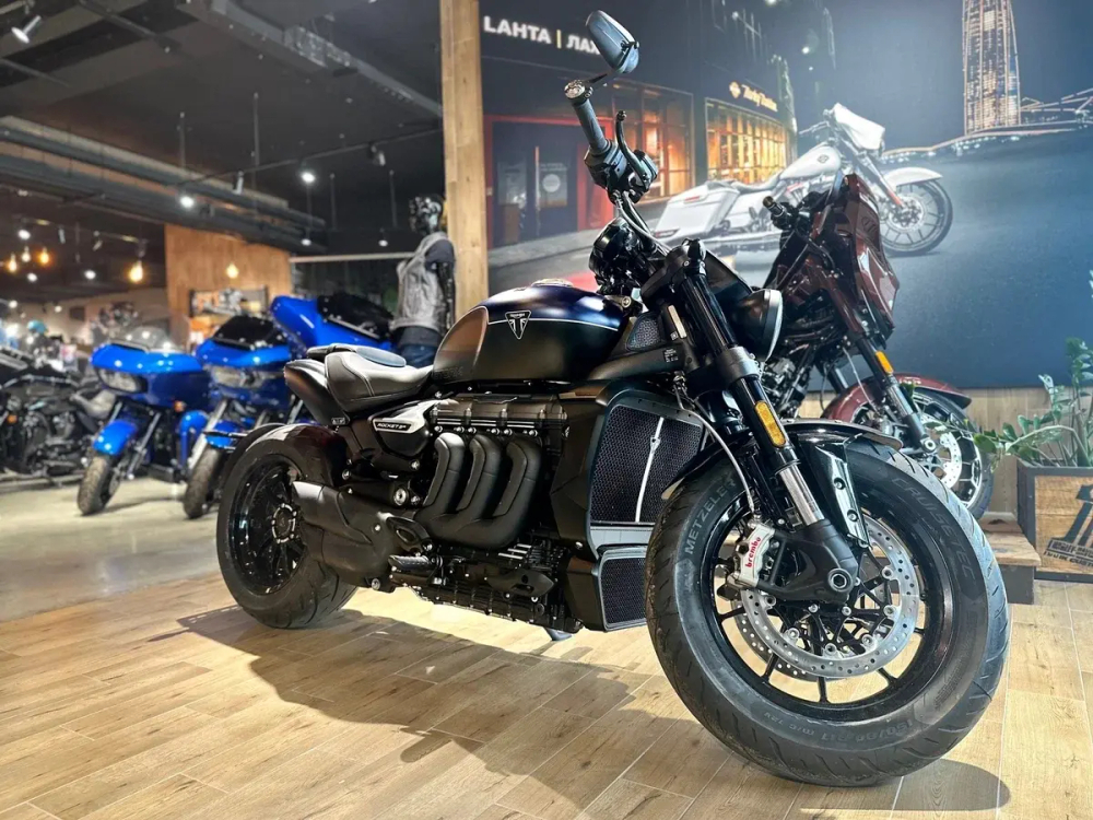 ROCKET 3 STORM R, blue satin 2025 г.