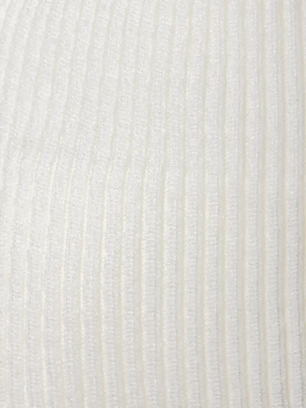 Белая шапка детская бини на осень