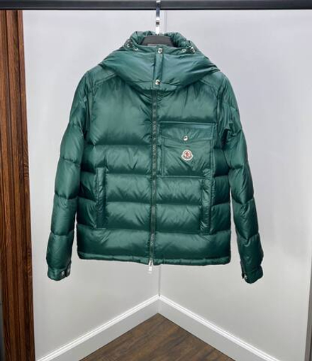 Пуховик Moncler