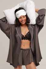 Шорты атласные