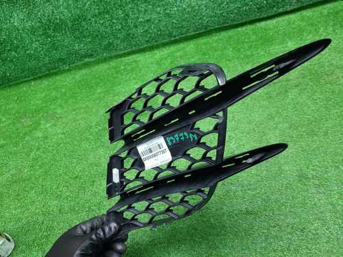 Решетка бампера левая Mercedes S W223 (20-нв) AMG