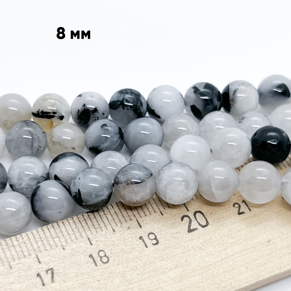 Кварц с шерлом, диаметр 8,1-8,2 мм, цена за 22-23 шт (1/2 нити)