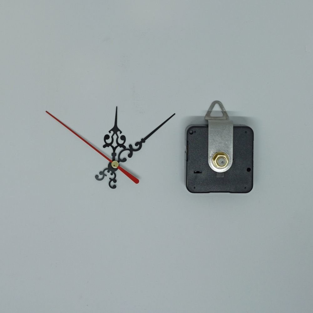 `Часовой механизм, шток 16 мм, со стрелками №06