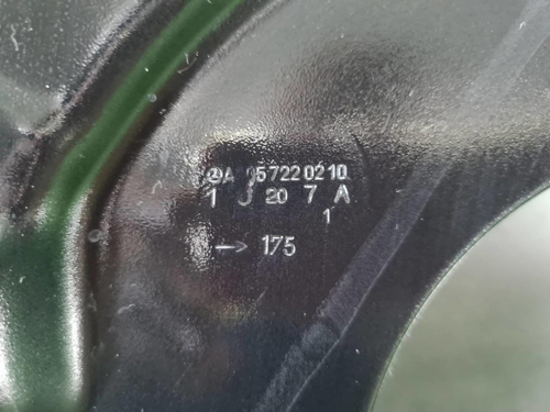Дверь передняя правая Mercedes C W205 (2014-2023)