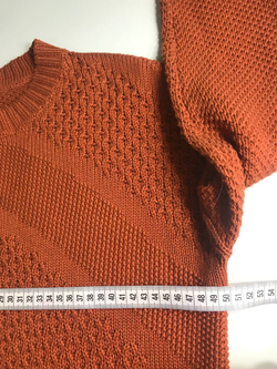 Джемпер Ostin цвета осени, маркировка XS, визуально на 42 размер