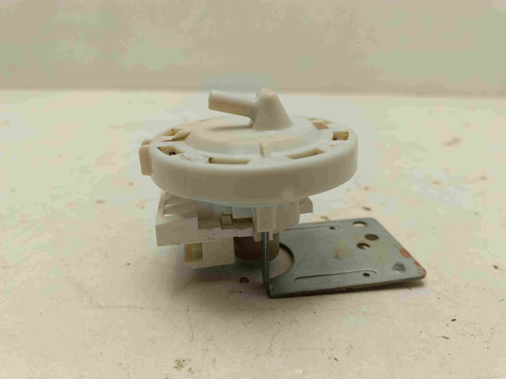 F2J3WS0W кт220 Датчик уровня воды для стиральной машины LG 6601ER1006 б/у
