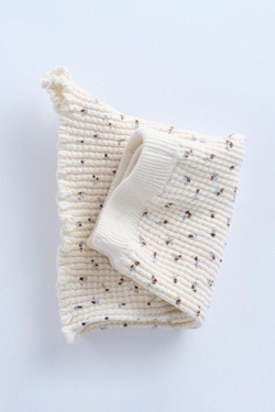 ZARA ШОРТЫ ИЗ РЕЛЬЕФНОЙ ТКАНИ С ЦВЕТОЧНЫМ ПРИНТОМ — TIMELESZ, ЭКРЮ