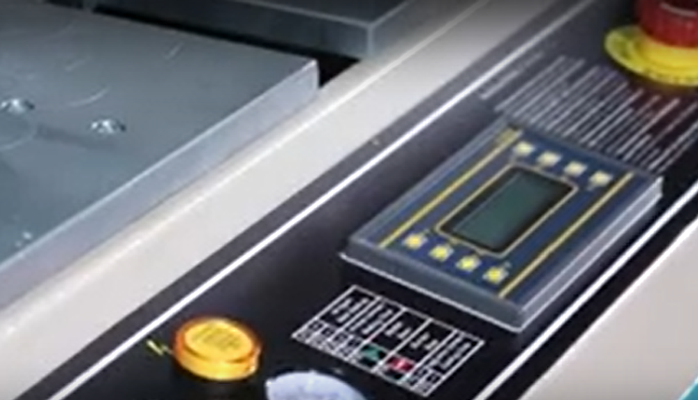 Одноголовочная машина для сварки одиночных углов TTK551 (C PLUS)
