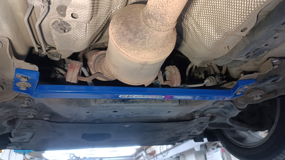 Усилитель переднего подрамника (передний привод) Volvo S60 2 и S80 2 (ПОД ЗАКАЗ)