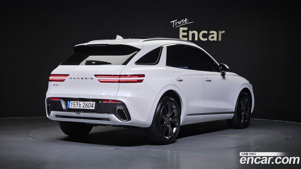 Genesis GV70 2.5T Бензин 2WD (03.2021)