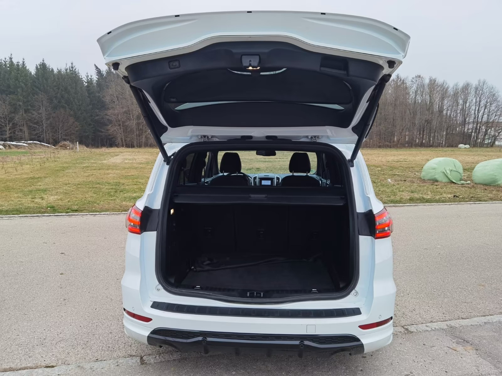 Ford S-Max ST-Line