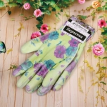 Перчатки нейлоновые «Фантазия-Фиалка» с ПВХ покрытием полуоблитые 8 р-р ДоброСад