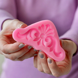 Молд силиконовый "Узор - уголок с вензелем" (Входит в набор "Лепнина 2")