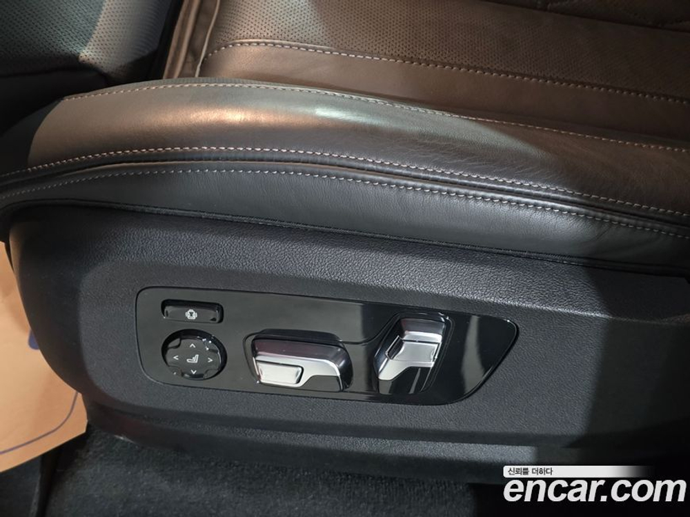 BMW X7 (G07) xDrive 40d Design Pure Excellence 6-и местный (06.2023)