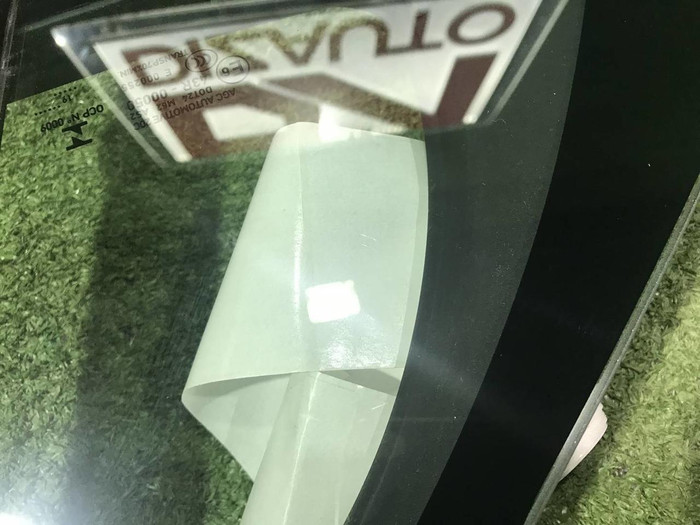 Форточка двери передняя левая Porsche Macan (2014-н.в.)