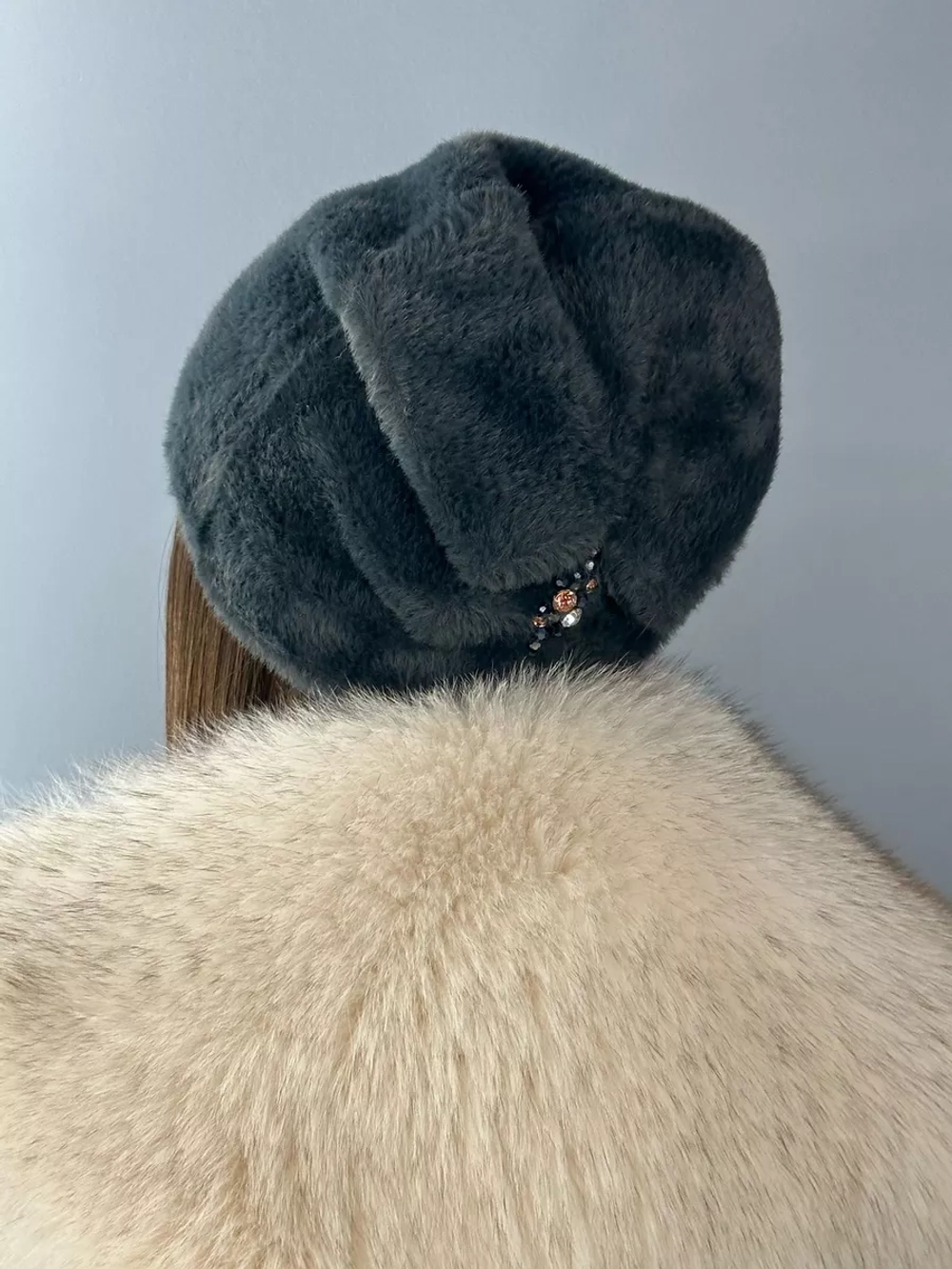 шапка зимняя пушистая из эко меха