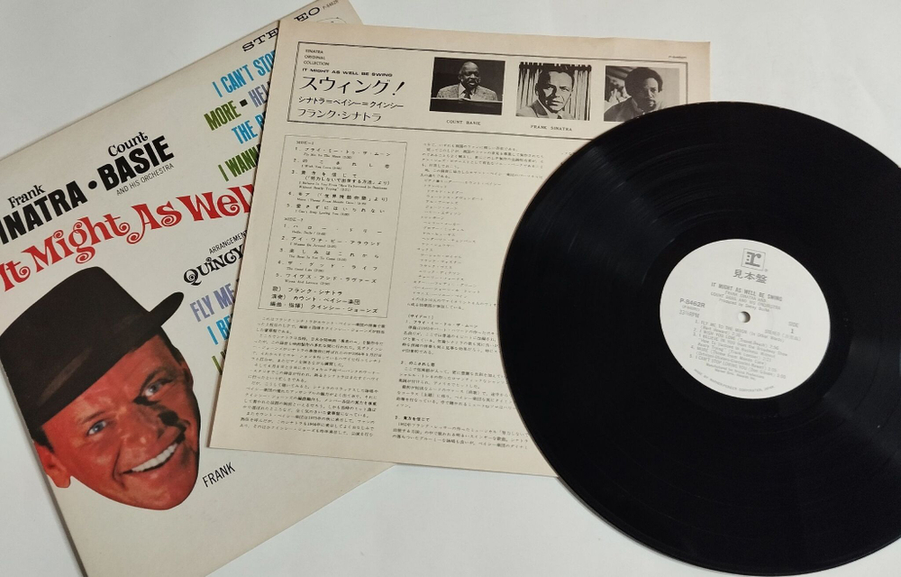 Винтажная виниловая пластинка LP Frank Sinatra, Count Basie And His Orchestra It Might As Well Be Swing (Japan 1974) (No Obi) (Promo)