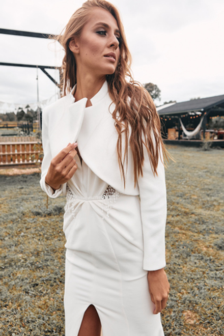 Тёплый свадебный жакет без застежки на запах