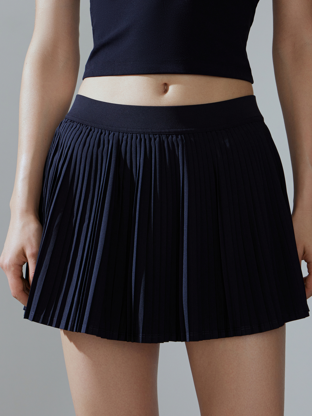 Юбка Extra Pleats Skirt in Black