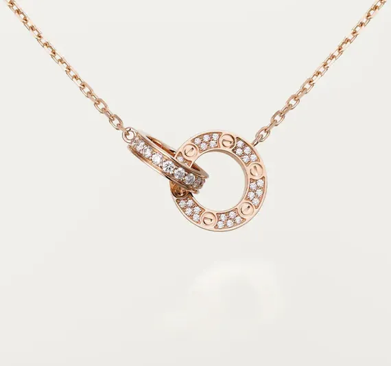 Колье Cartier Interlocking Love