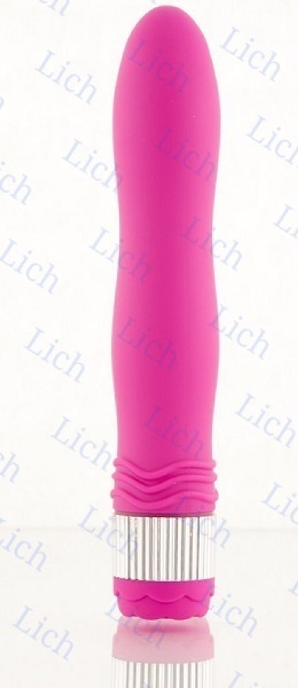 Фиолетовый водонепроницаемый вибратор 21,5 см.