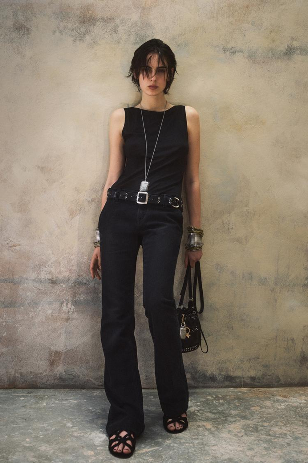 ZARA X KATE MOSS ДЖИНСЫ-КЛЕШ С ЗАНИЖЕННОЙ ТАЛИЕЙ, ЧЕРНЫЙ