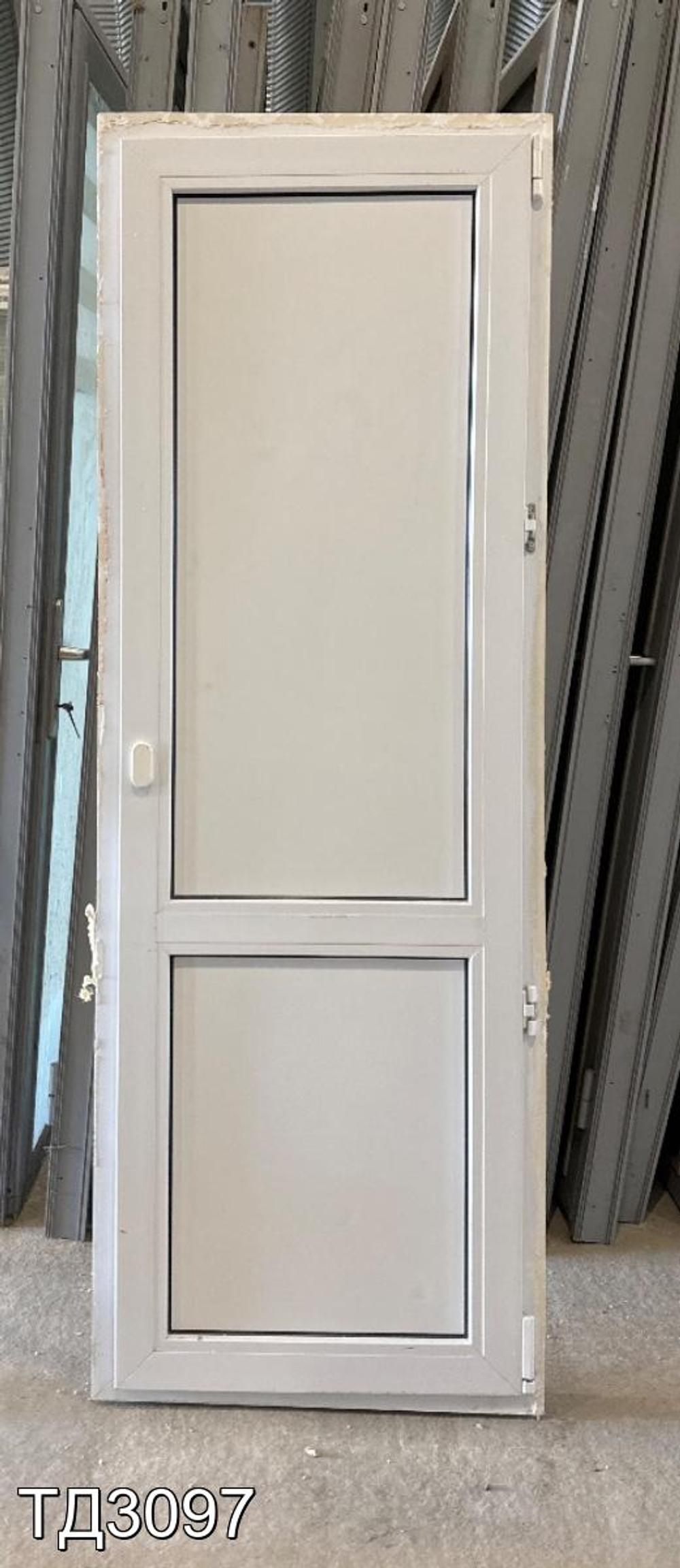 Дверь балконная пластиковая Б/У 1880(в) x 660(ш)