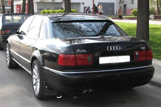 Козырек на заднее стекло для Audi A8 D2