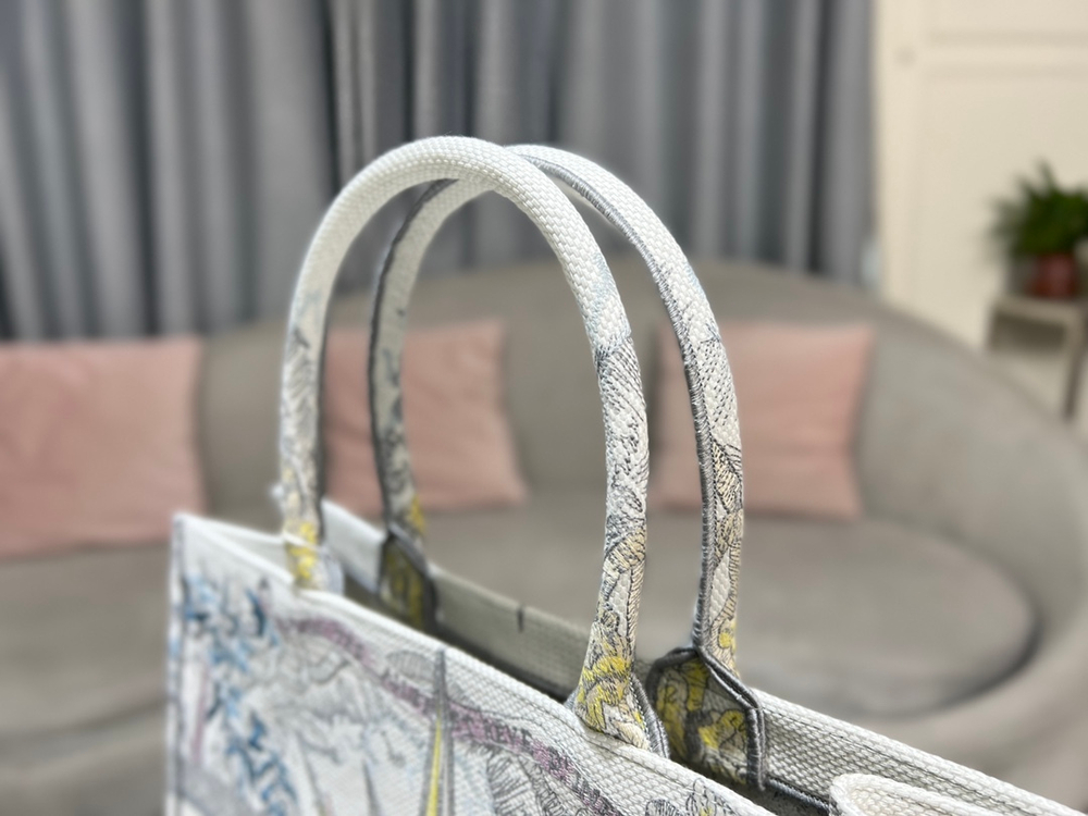Christian Dior Book Tote 42 cm