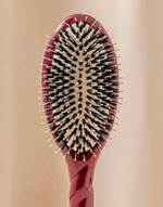 La Bonne Brosse Массажная расческа для волос N 03 Essential Sensitive Scalp Brush - Creamy White