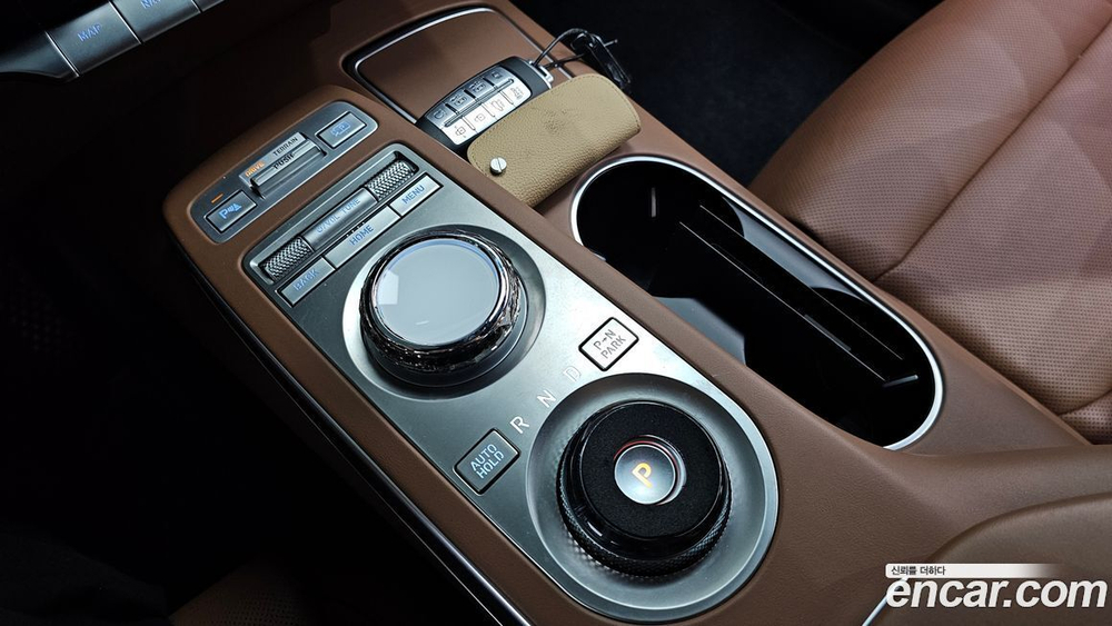 Genesis GV70 2.5T Бензин AWD (02.2022)