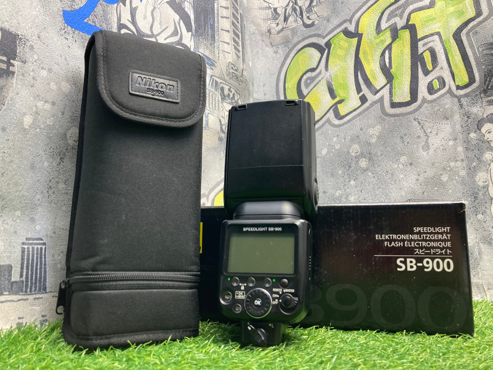 Nikon SB-900
